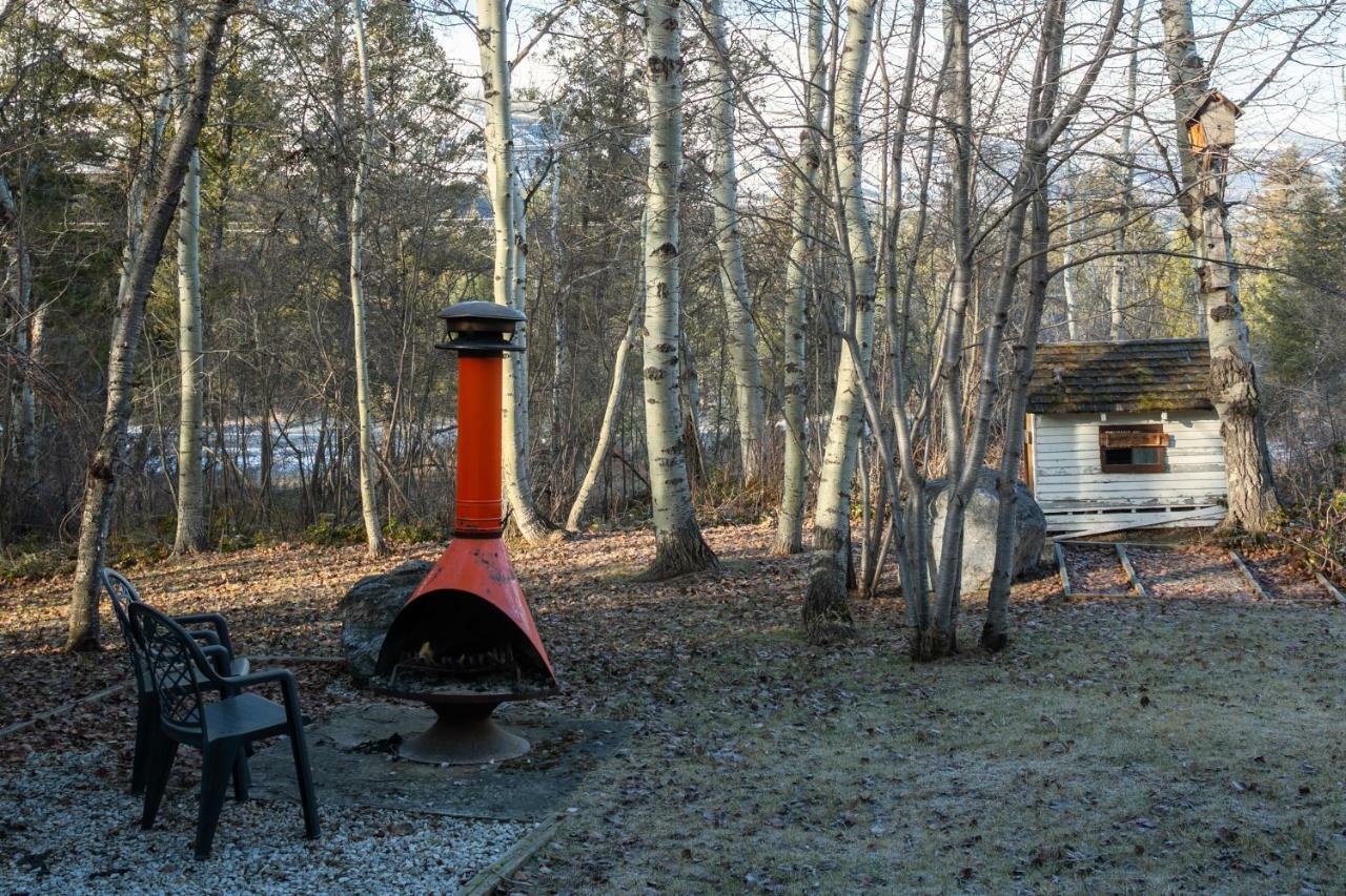 Creekside Cabin Fairmont Hot Springs Buitenkant foto